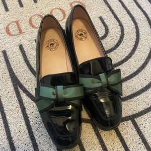 Shallow, low-heeled, full leather women's shoes.